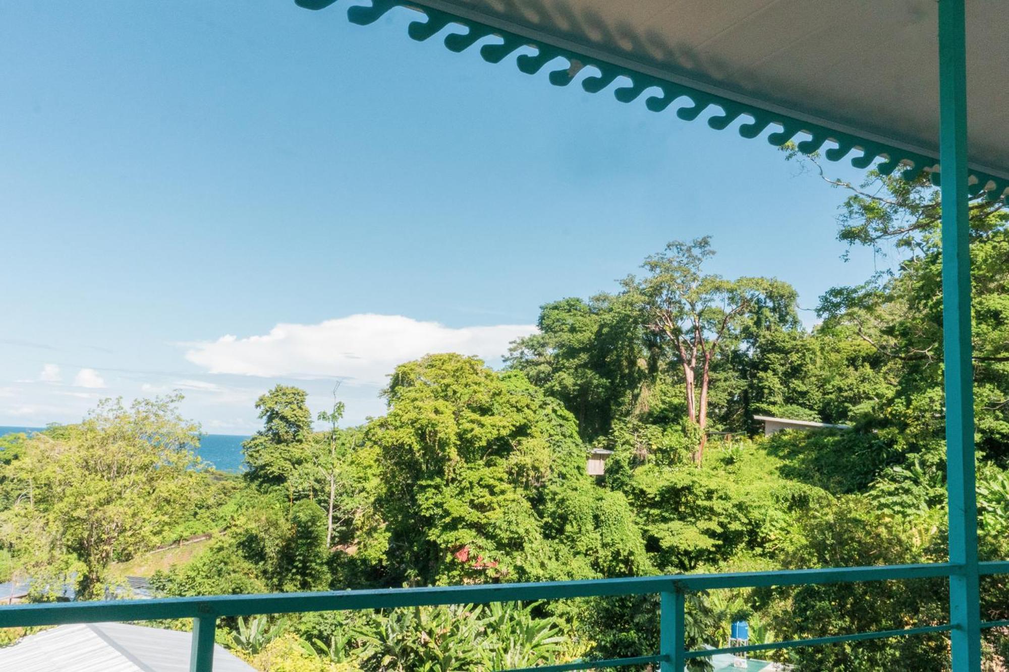 Ocean'S Breeze Apartment And Rooms Puerto Viejo de Talamanca Exterior photo