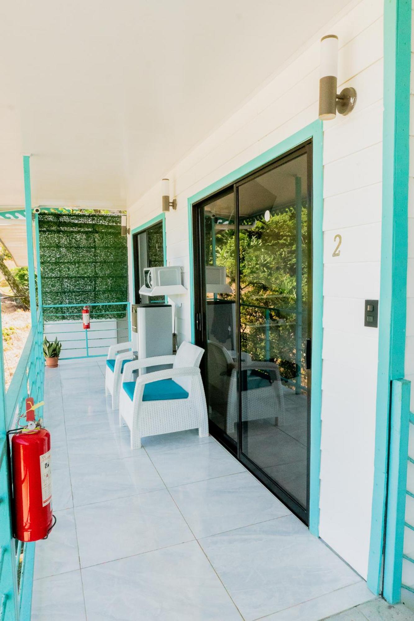 Ocean'S Breeze Apartment And Rooms Puerto Viejo de Talamanca Exterior photo