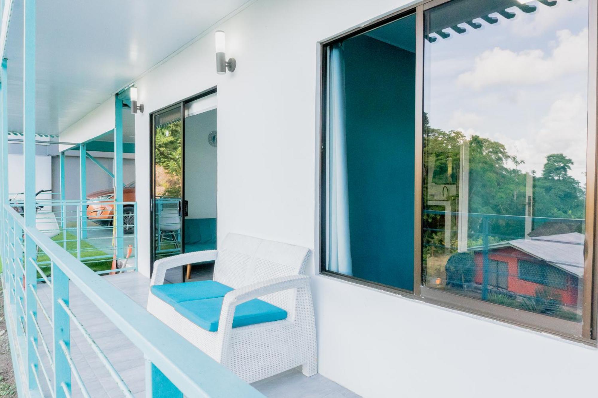 Ocean'S Breeze Apartment And Rooms Puerto Viejo de Talamanca Exterior photo