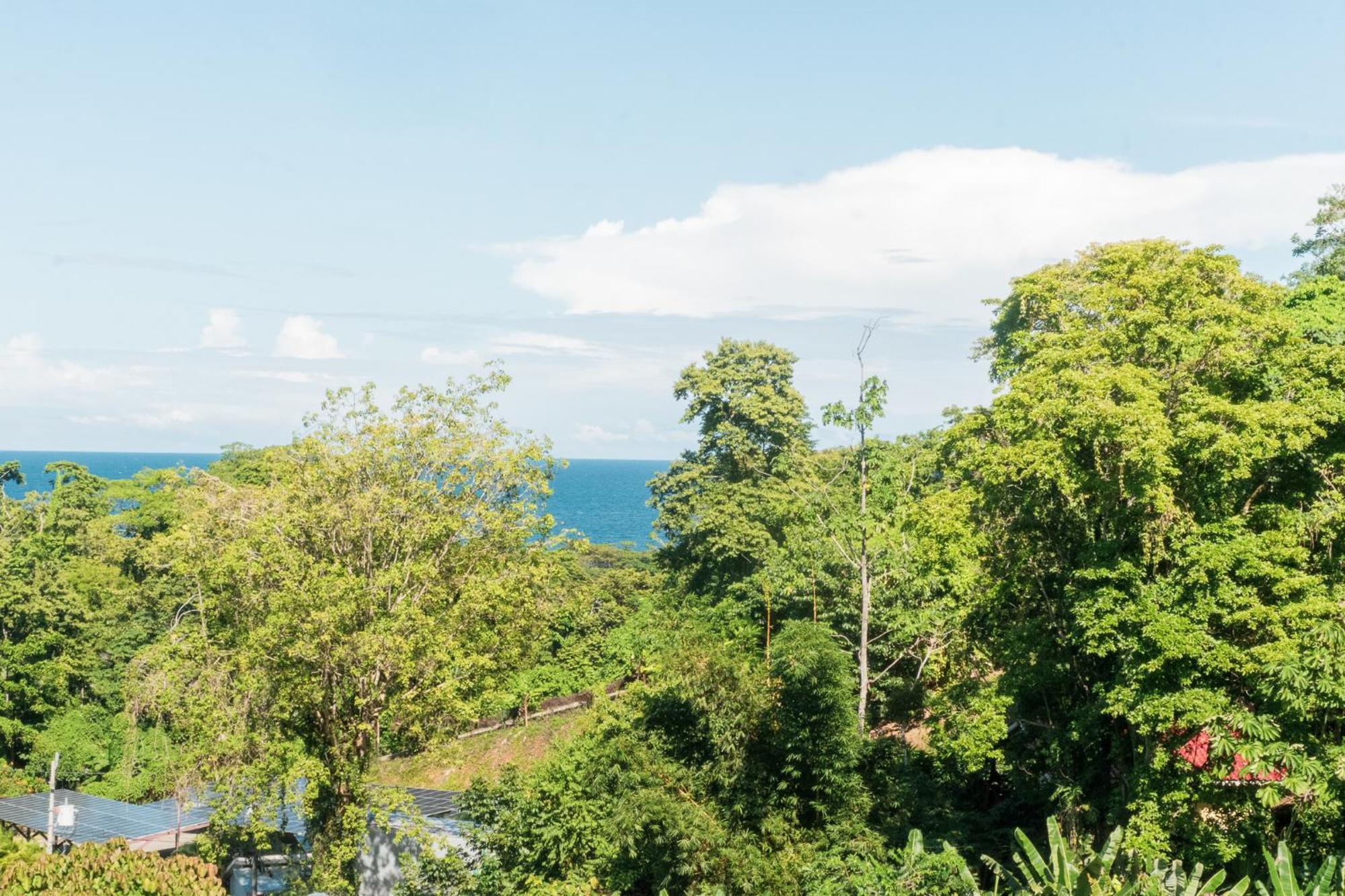 Ocean'S Breeze Apartment And Rooms Puerto Viejo de Talamanca Exterior photo