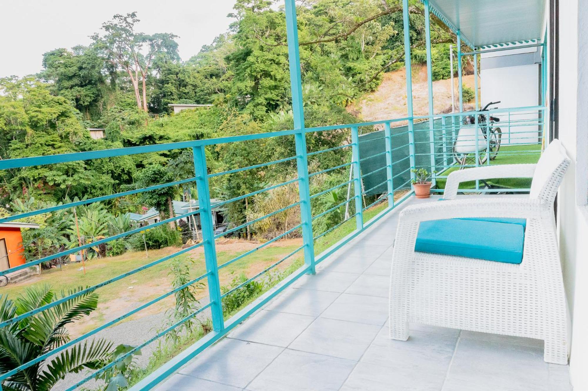 Ocean'S Breeze Apartment And Rooms Puerto Viejo de Talamanca Exterior photo
