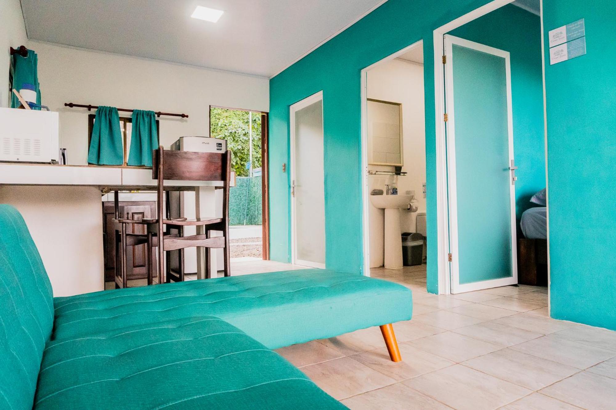 Ocean'S Breeze Apartment And Rooms Puerto Viejo de Talamanca Exterior photo